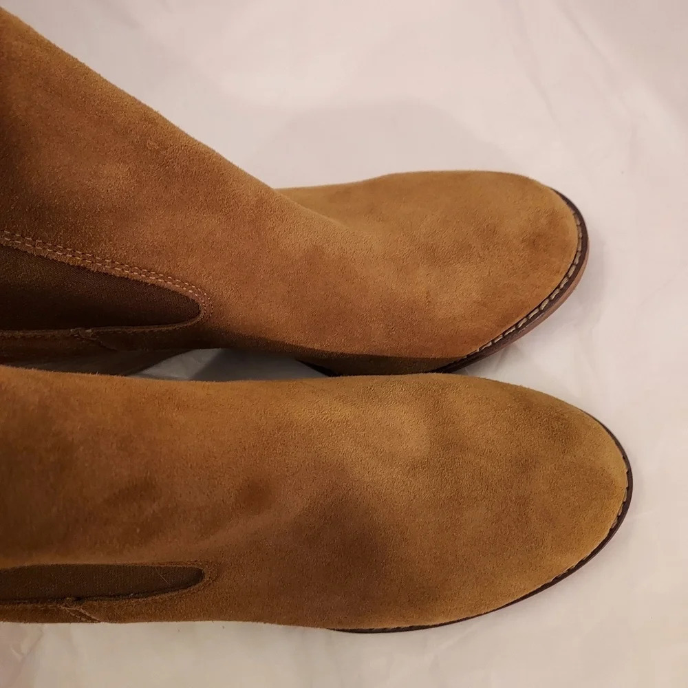 Lucky Brand "Yamka" Tan Suede Leather Wedge Bootes in Size 10 M - Picture 9 of 11